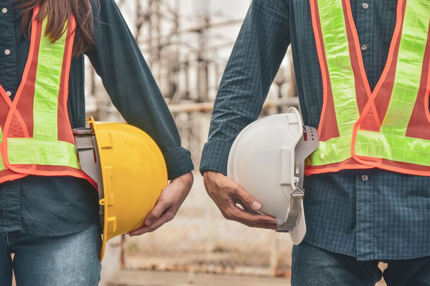 ropa de seguridad, ropa de trabajo construcción, ropa de trabajo industrial, ropa de seguridad laboral, botas de seguridad, zapatos de seguridad comodos, botas seguridad, guantes de nitrilo,guantes trabajo, proteccion auditiva, cascos antirruidos, guantes de proteccion, tapones oidos ruido, mascarilla para gases y vapores, mascara para gases y vapores, proteccion ocular, proteccion respiratoria